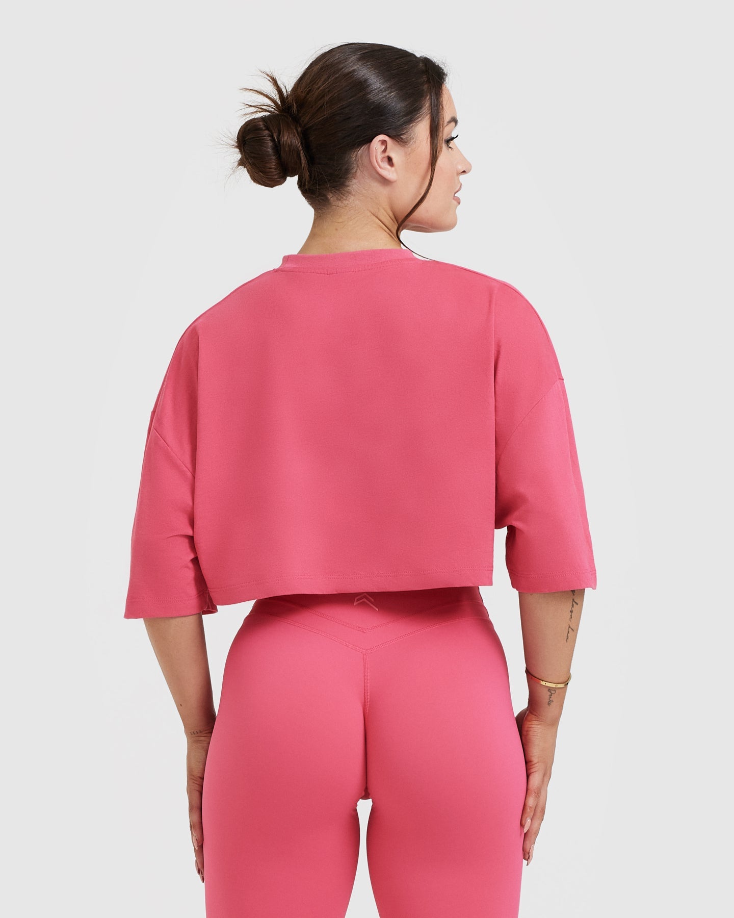 Classic Relaxed Crop Lightweight T-Shirt | Velvet Pink - Image 2