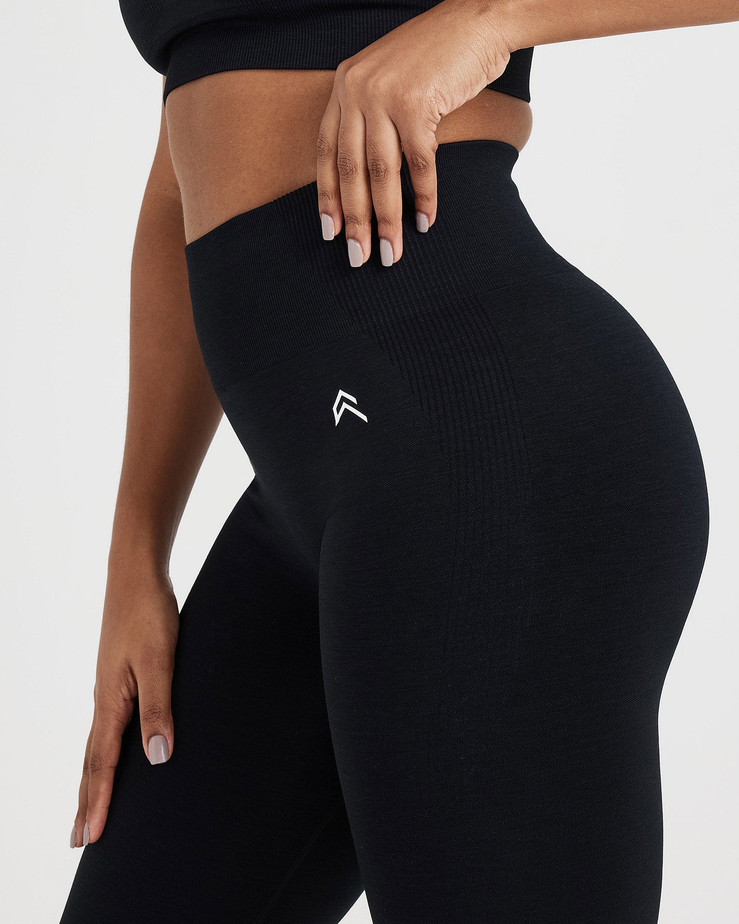Classic Seamless 2.0 Leggings | Black Marl - Image 3