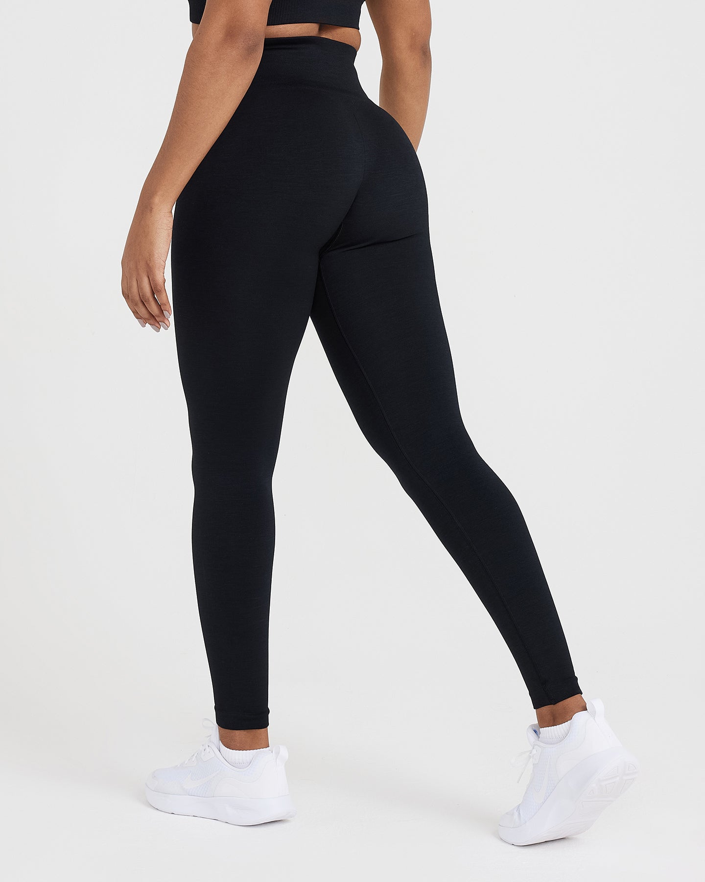 Classic Seamless 2.0 Leggings | Black Marl - Image 4
