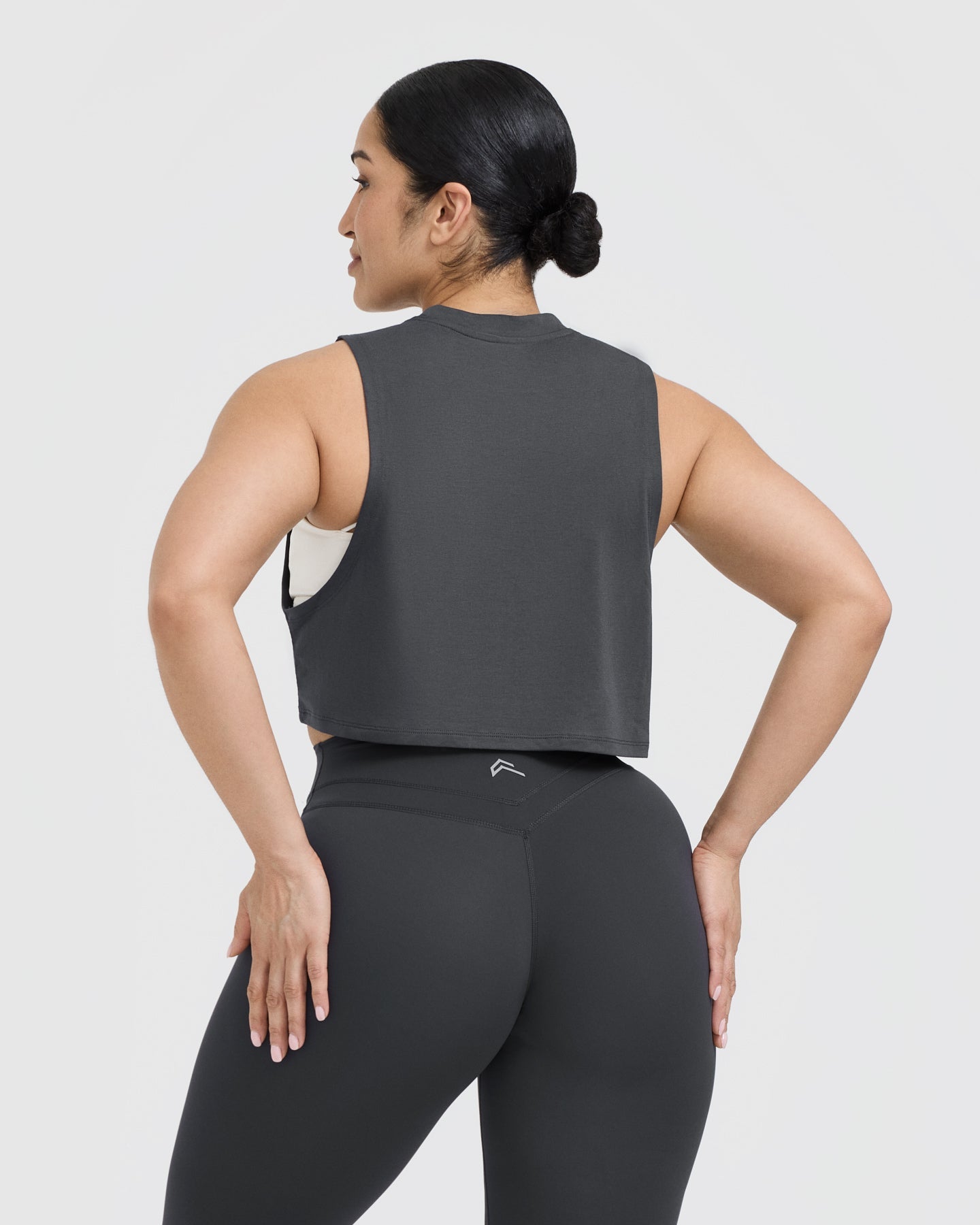 Go To Muscle Crop Tank | Coal - Image 2