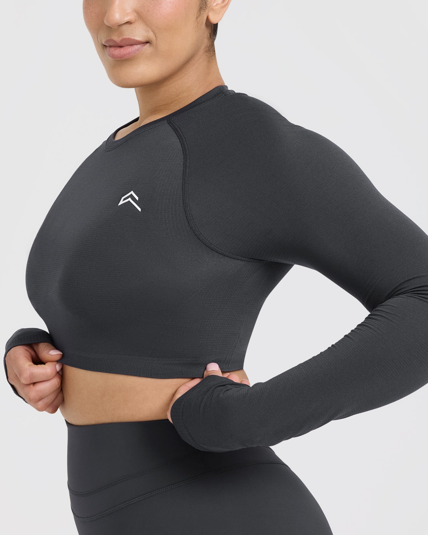 Go To Seamless Fitted Crop Long Sleeve Top | Coal - Image 5